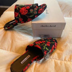 Charles David Red Rose Floral Slides